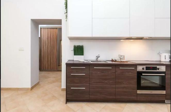 Urban Nest Apartments- Old Town Stradomska 9 Красков Екстериор снимка