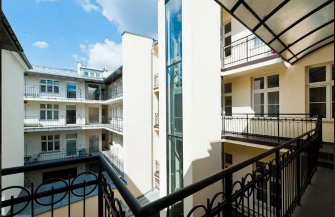 Urban Nest Apartments- Old Town Stradomska 9 Красков Екстериор снимка